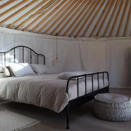 Bed & Breakfast Hierbas *