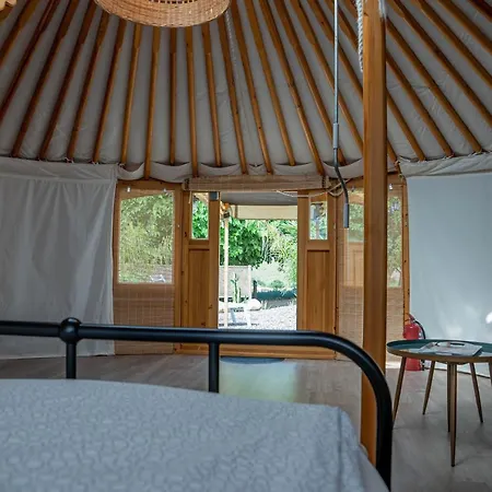 Hierbas Bed & Breakfast *