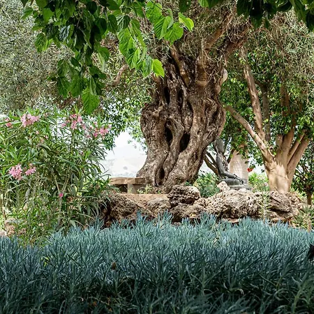 Hierbas Bed & Breakfast