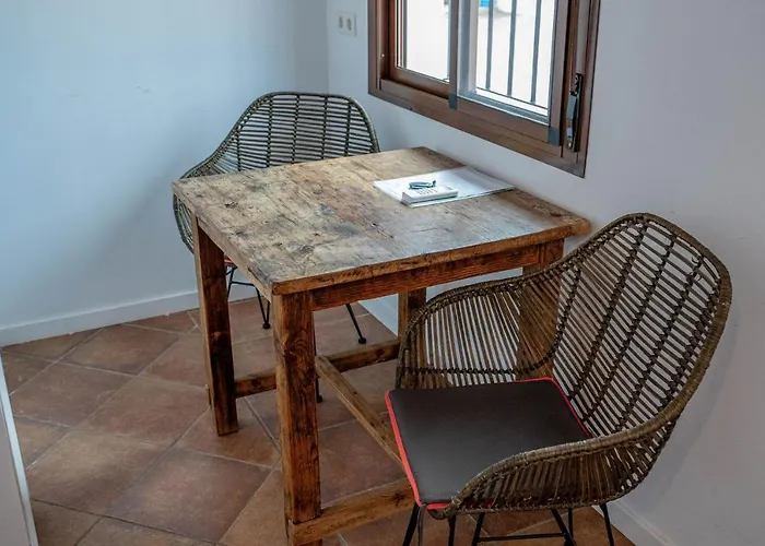 Hierbas Bed & Breakfast 4*