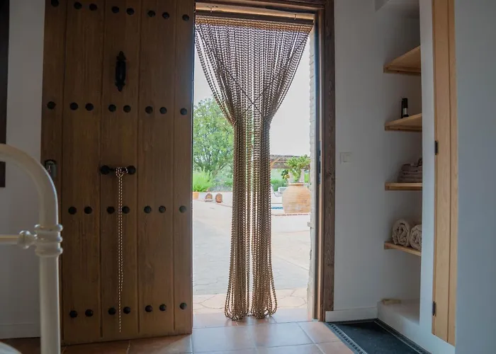 Hierbas Bed & Breakfast 4*